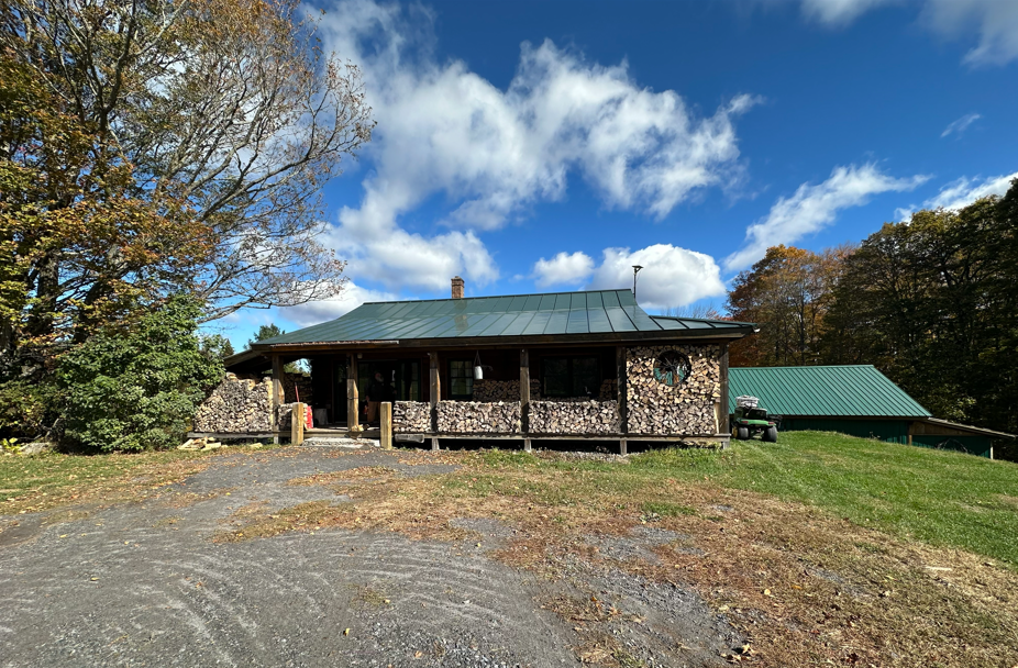 image of a house in vermont